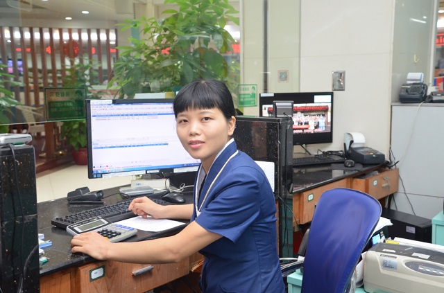 服務(wù)之星——曾瓊英