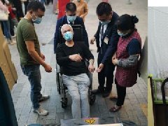 愛(ài)心接力，溫暖老伯心